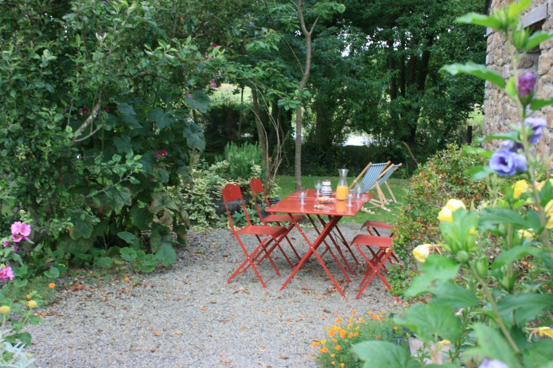 Bed and Breakfast Au Pont Ricoul Saint-Pierre-de-Plesguen Екстер'єр фото